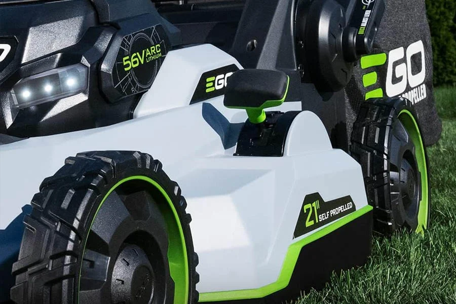 self propelled battery powered lawn mower