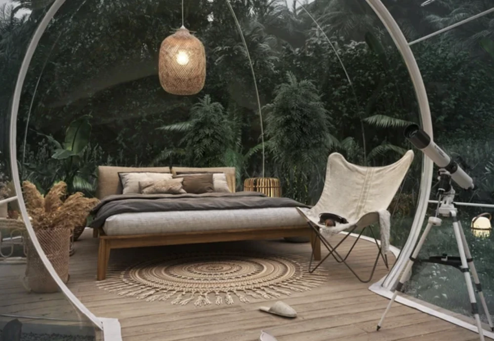 Bubble Tent Picnic
